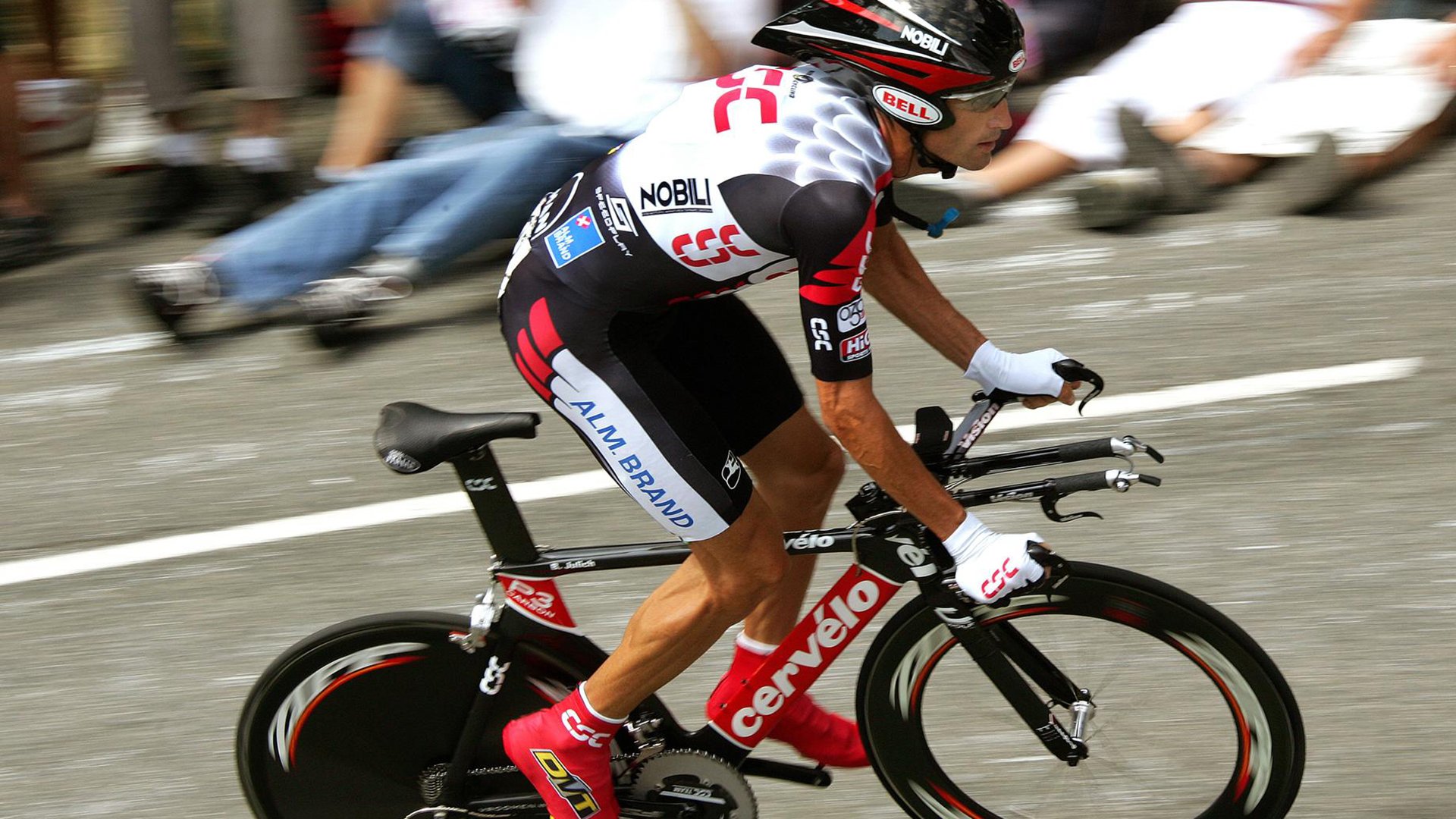 体育公益携手同行，爱心传递温暖人心